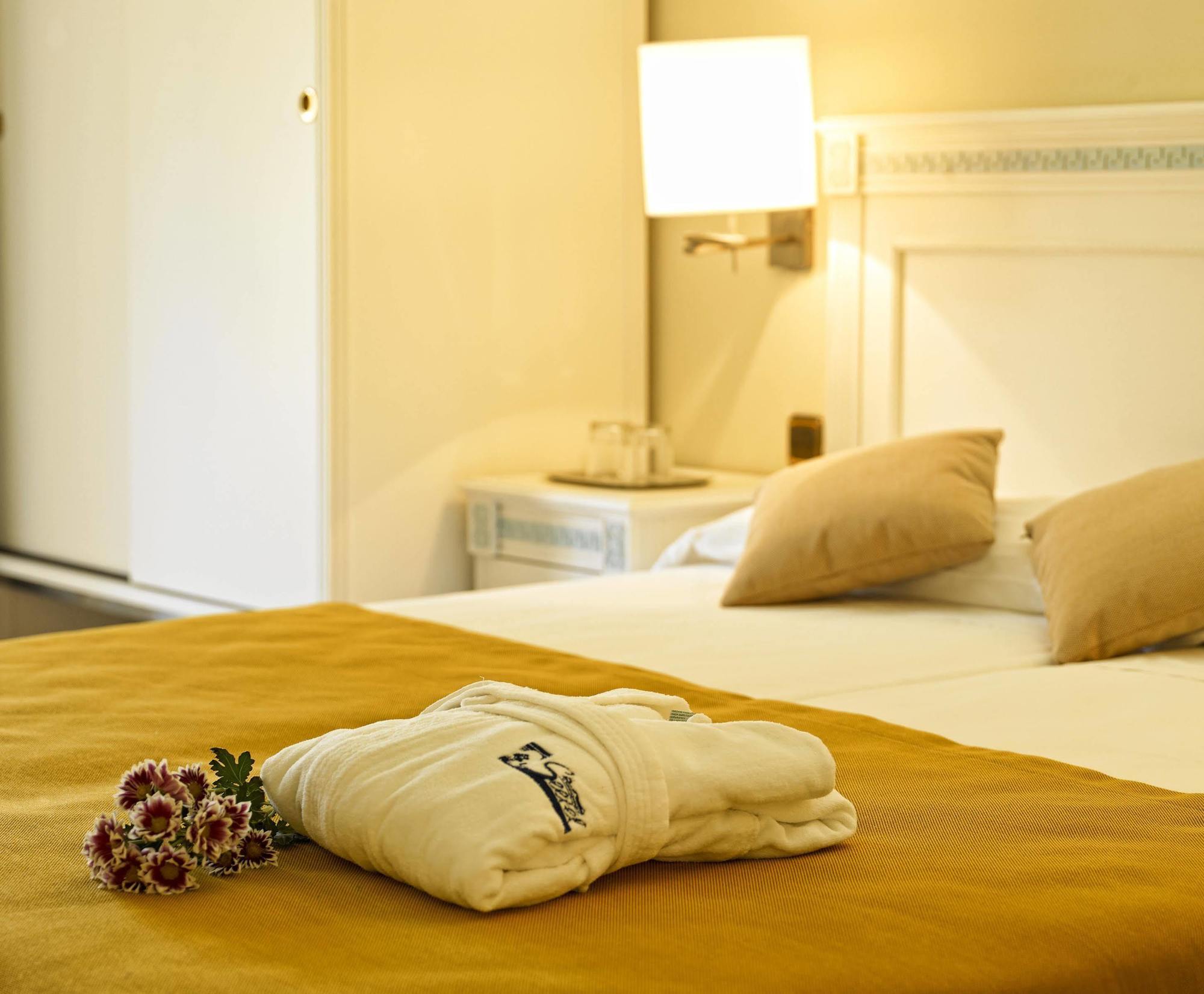 Hotel Bahia Del Sol Santa Ponsa Εξωτερικό φωτογραφία